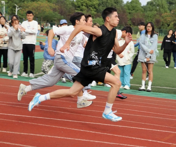 武汉职业技术学院2021年秋季运动会盛大举行